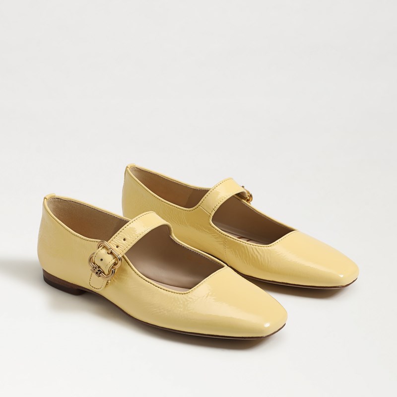 Michaela Mary Jane Flat