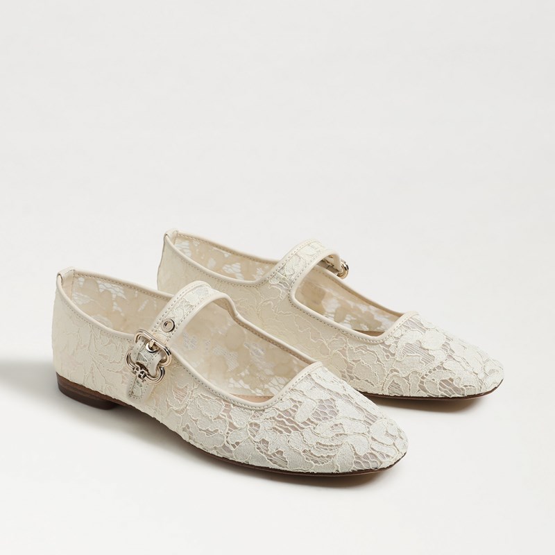 Michaela Mary Jane Flat