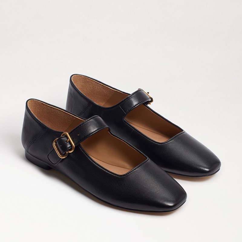 Michaela Mary Jane Flat