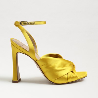 A pop of color with Sam Edelman heels - Christinabtv