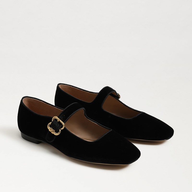Michaela Mary Jane Flat