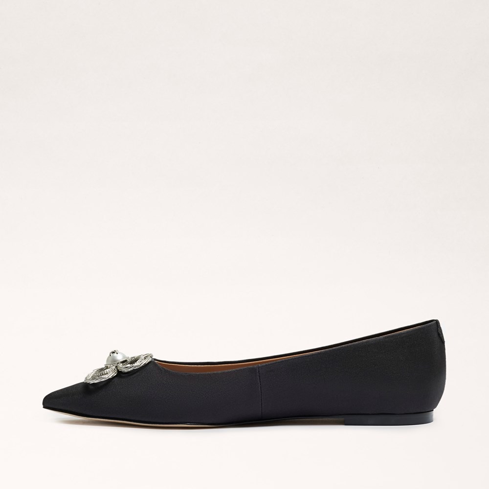 Wanda Tour Pointed Toe Flat