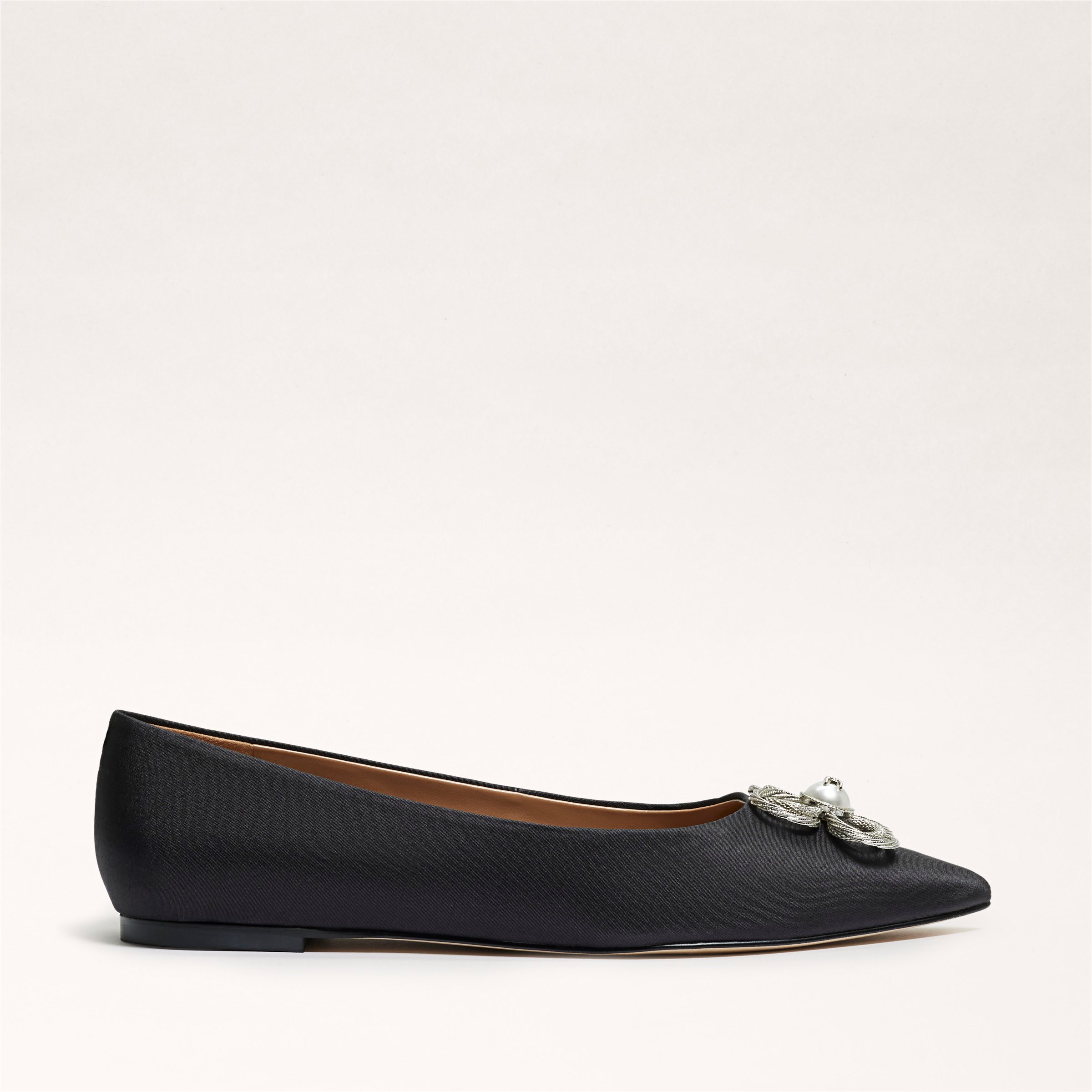 Wanda Tour Pointed Toe Flat